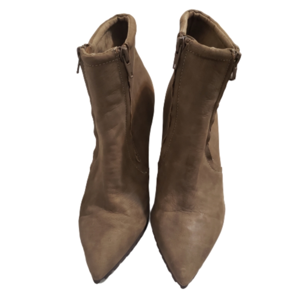 H by Halston Brown Leather Zip Up Boots